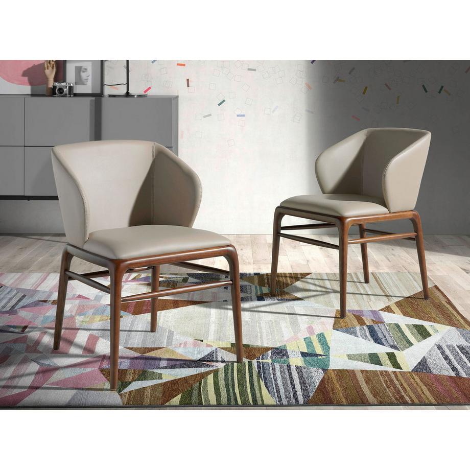 ANGEL CERDA Chaise en similicuir vison foncé  