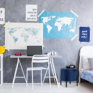 B2X Tabouret en velours bleu  