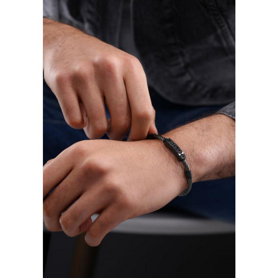 Police  Bracelet Assault par 