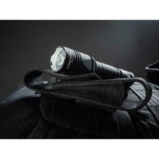 ArmyTek  Dobermann Pro Magnet USB Warm Taktische Taschenlampe 2 in 1 mit magnetischer Aufladung 