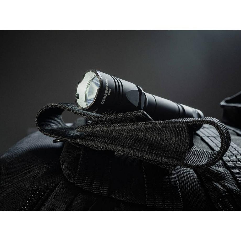 ArmyTek  Lampe Dobermann Pro Magnet USB 2 en 1 avec charge magnétique 
