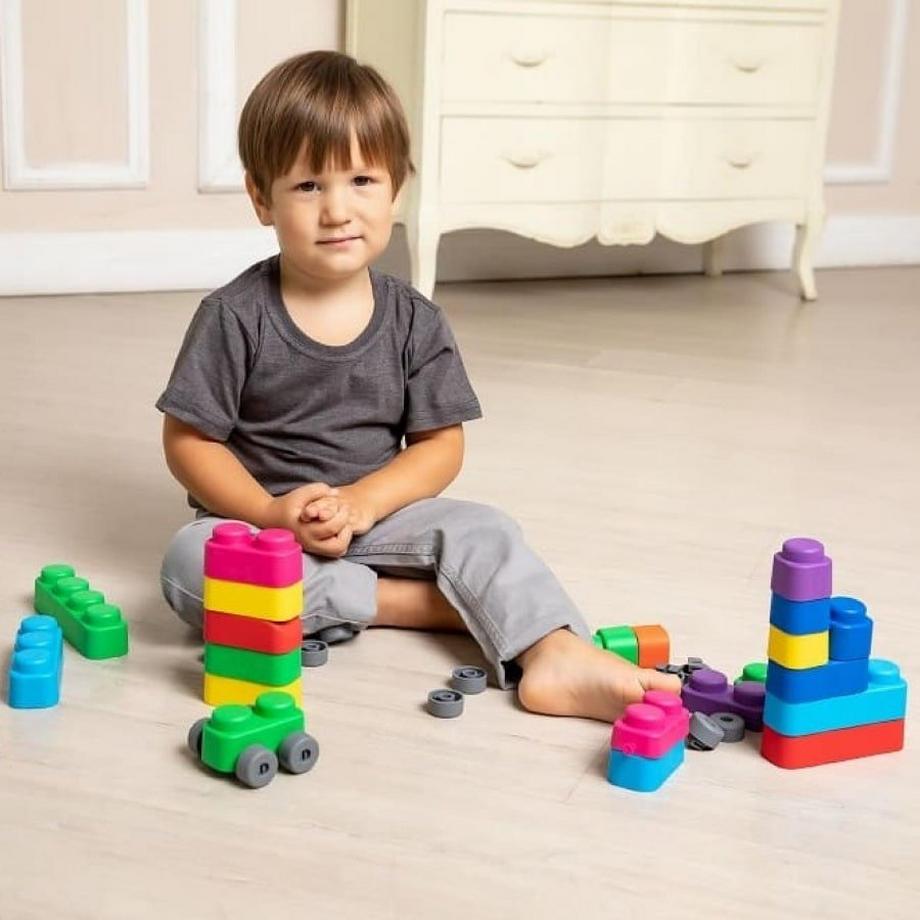 Activity-board  Lernspielzeug, Soft Blocks Plus Wheels - 10 Blöcke und 8 Räder 