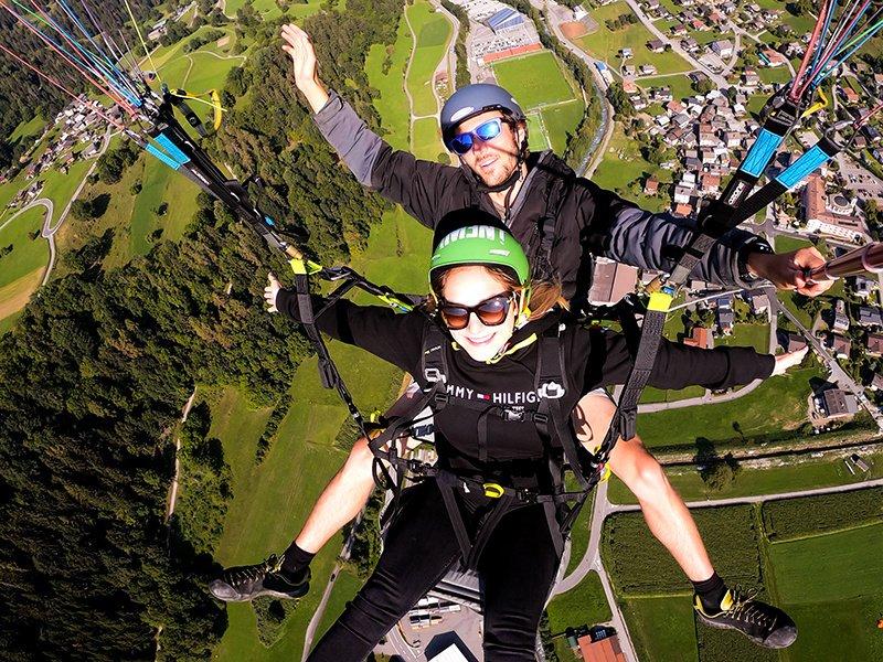 Smartbox  Vol en parapente : 20 minutes de sensations au cœur du val de Bagnes - Coffret Cadeau 