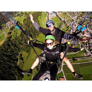 Smartbox  Vol en parapente : 20 minutes de sensations au cœur du val de Bagnes - Coffret Cadeau 