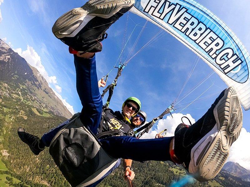 Smartbox  Vol en parapente : 20 minutes de sensations au cœur du val de Bagnes - Coffret Cadeau 