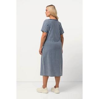 Ulla Popken  Abito midi di felpa con effetto jeans, scollo rettangolare e mezze maniche 