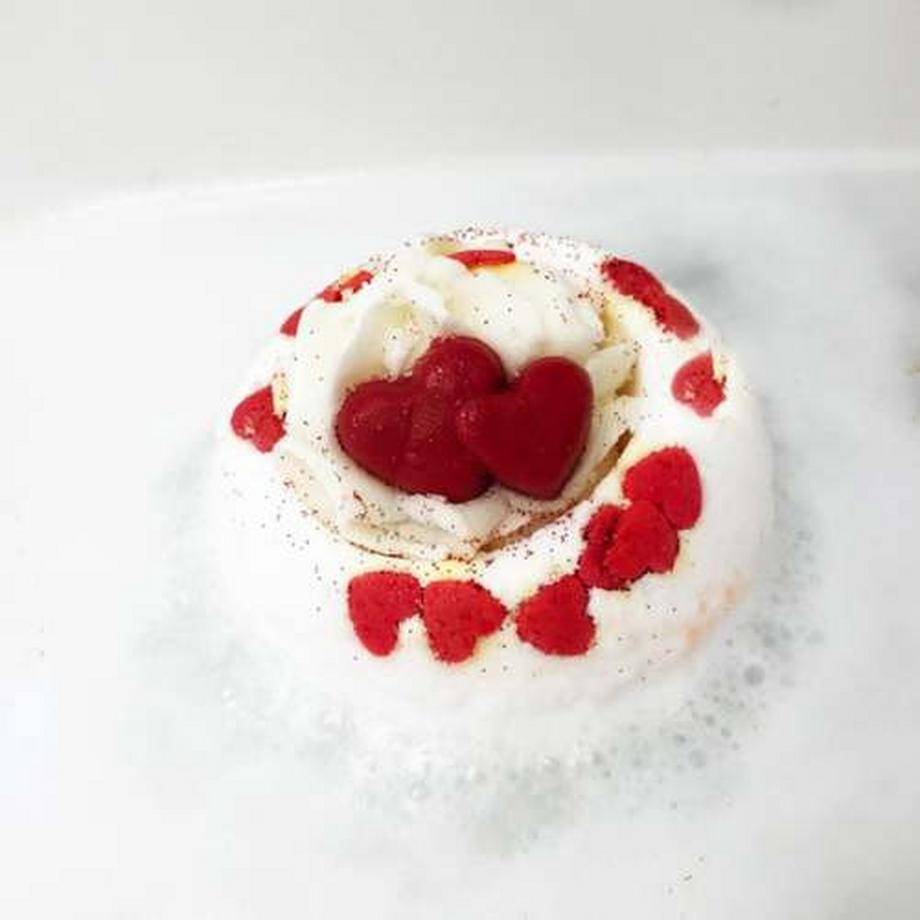 Bomb Cosmetics  Badebombe Crazy, Stupid, Love 160g 