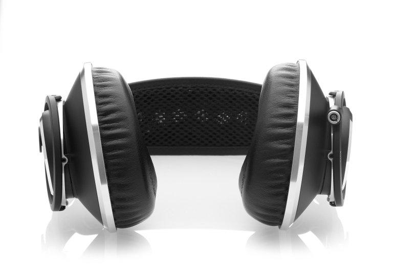 AKG  OVER-EAR-KOPFH�RER K872 SCHWARZ 