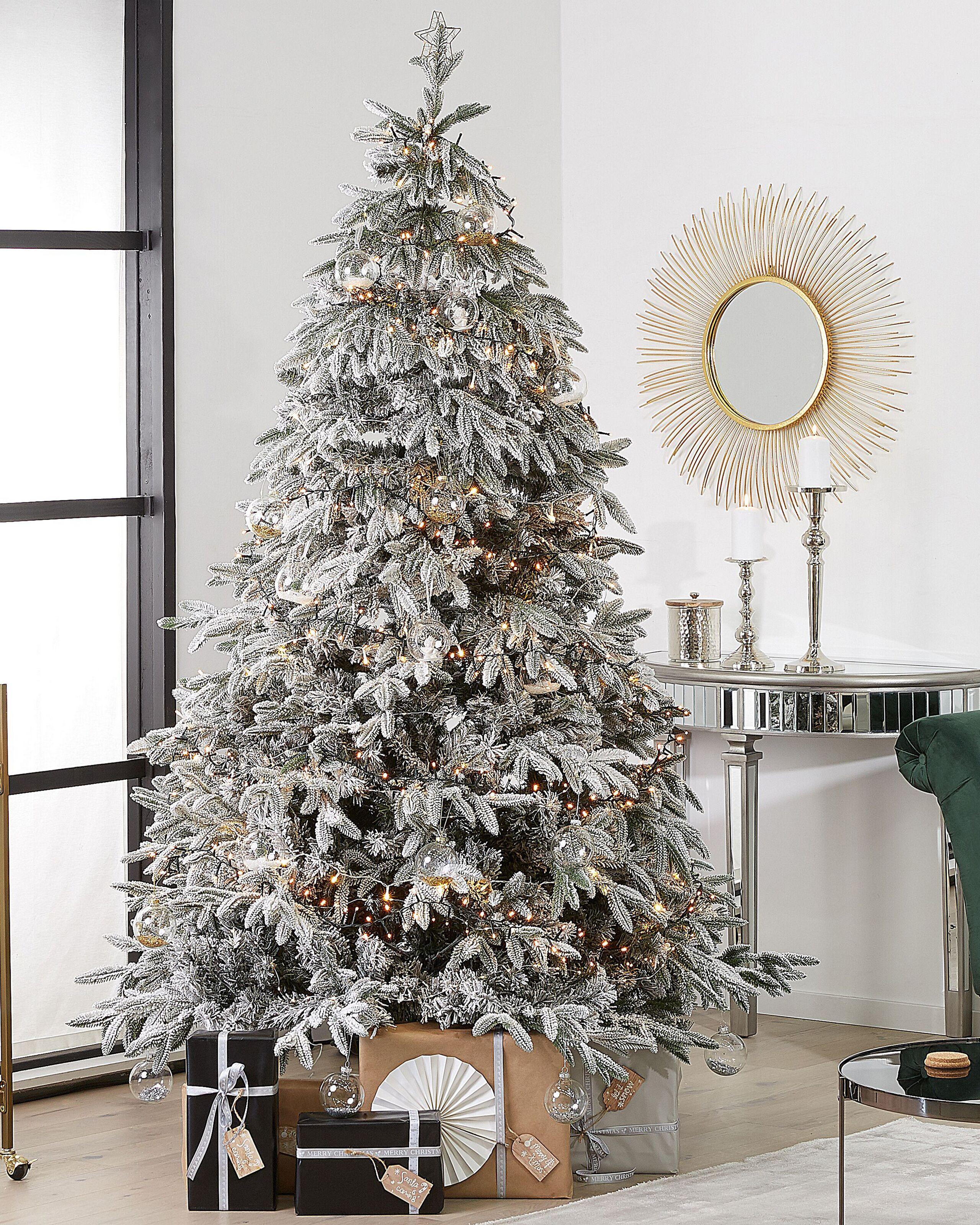 Beliani Sapin de Noël artificiel enneigé en PVC Scandinave BASSIE  