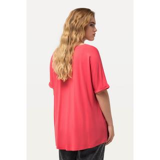 Ulla Popken  T-shirt dal taglio oversize con cuore, scollo a girocollo e mezze maniche 