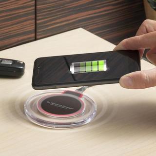 InnovaGoods  Caricabatterie wireless Qi per smartphone 