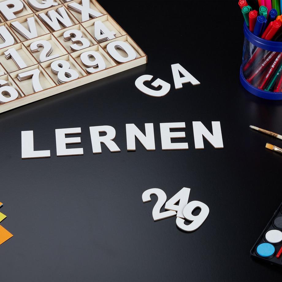 Northix  Buchstaben und Zahlen aus Holz 144 Teile 