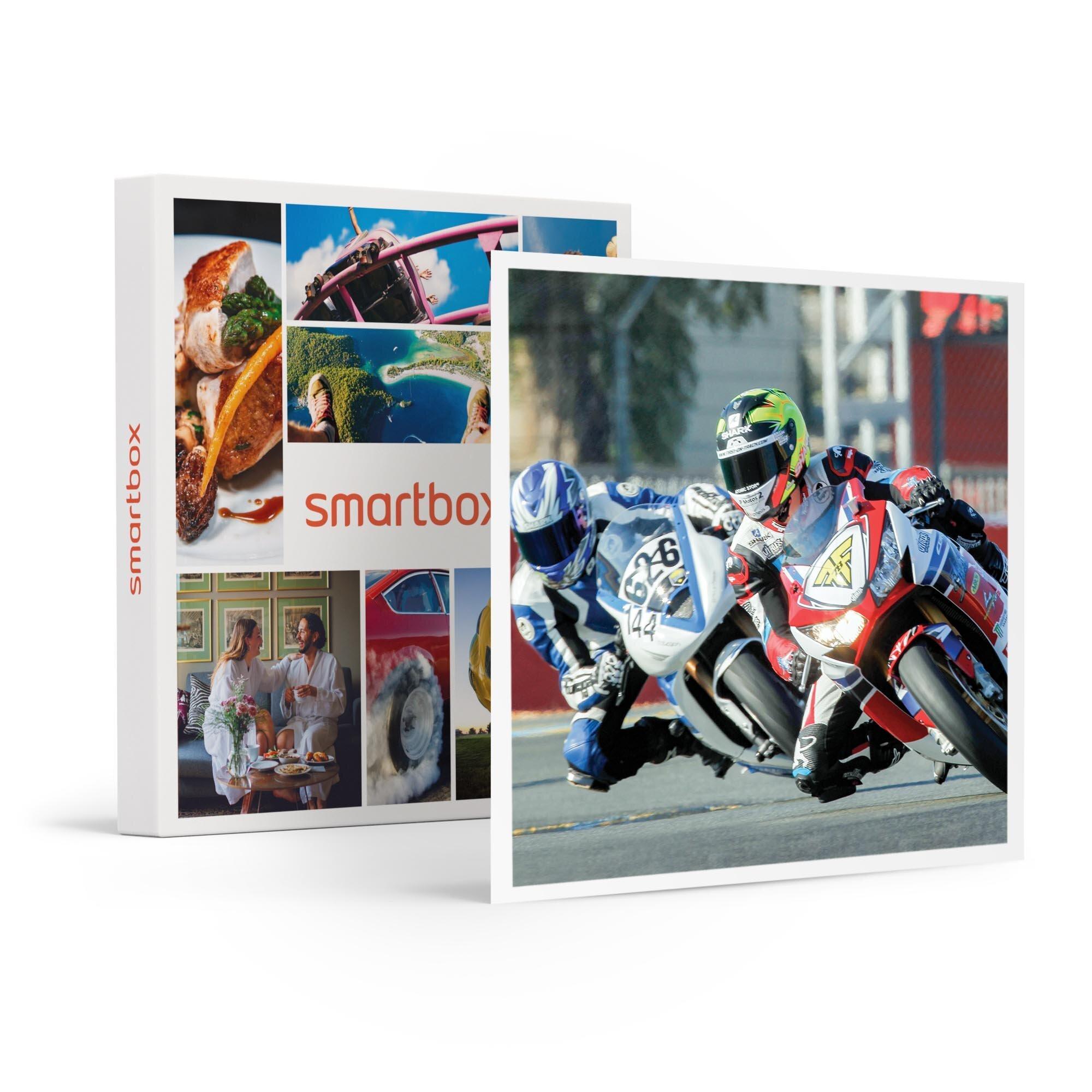 Image of Einstiegsfahrt Mit Dem Motorrad Oder Sportwagen Auf Der Rennstrecke Von Magny-cours - Geschenkbox Unisex