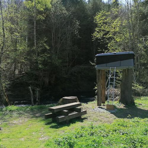 Image of Übernachtung Im Zelt Auf Stelzen (für 2 Erwachsene & 1 Kind) Unisex