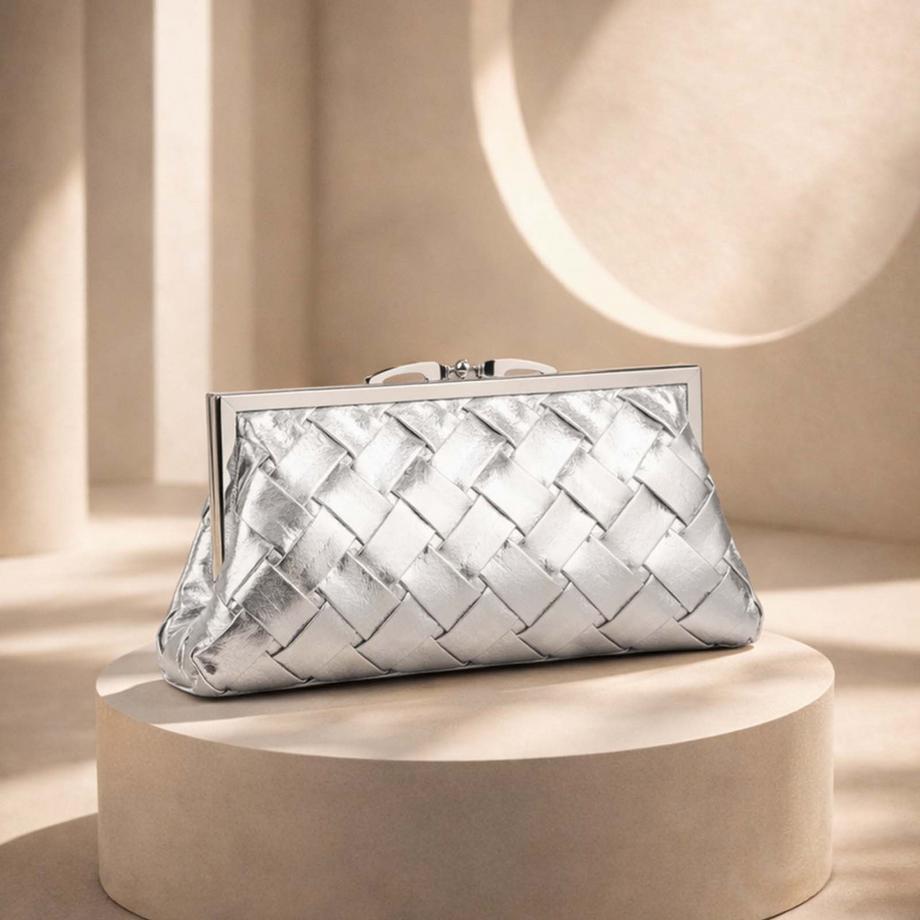 Gallantry Geflochtene lackierte Abendtasche  