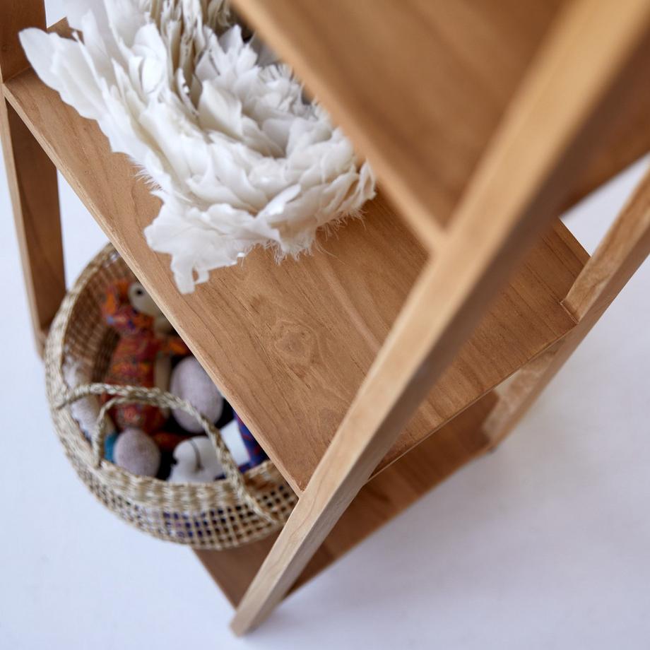 Tikamoon Kinder-Bücherregal aus massivem Teak Bahya  