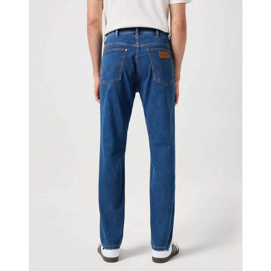 Wrangler River Regular Tapered Fit Jeans  