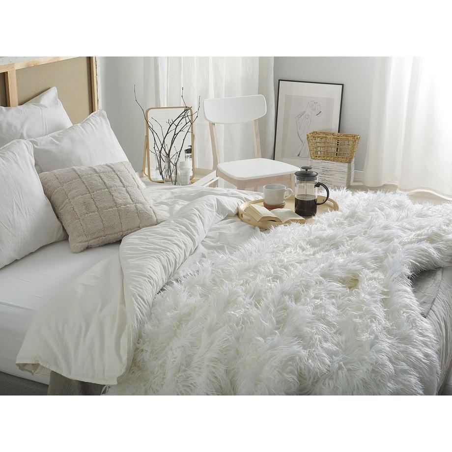 Beliani DELICE Couvre-lit Moderne en Acrylique  