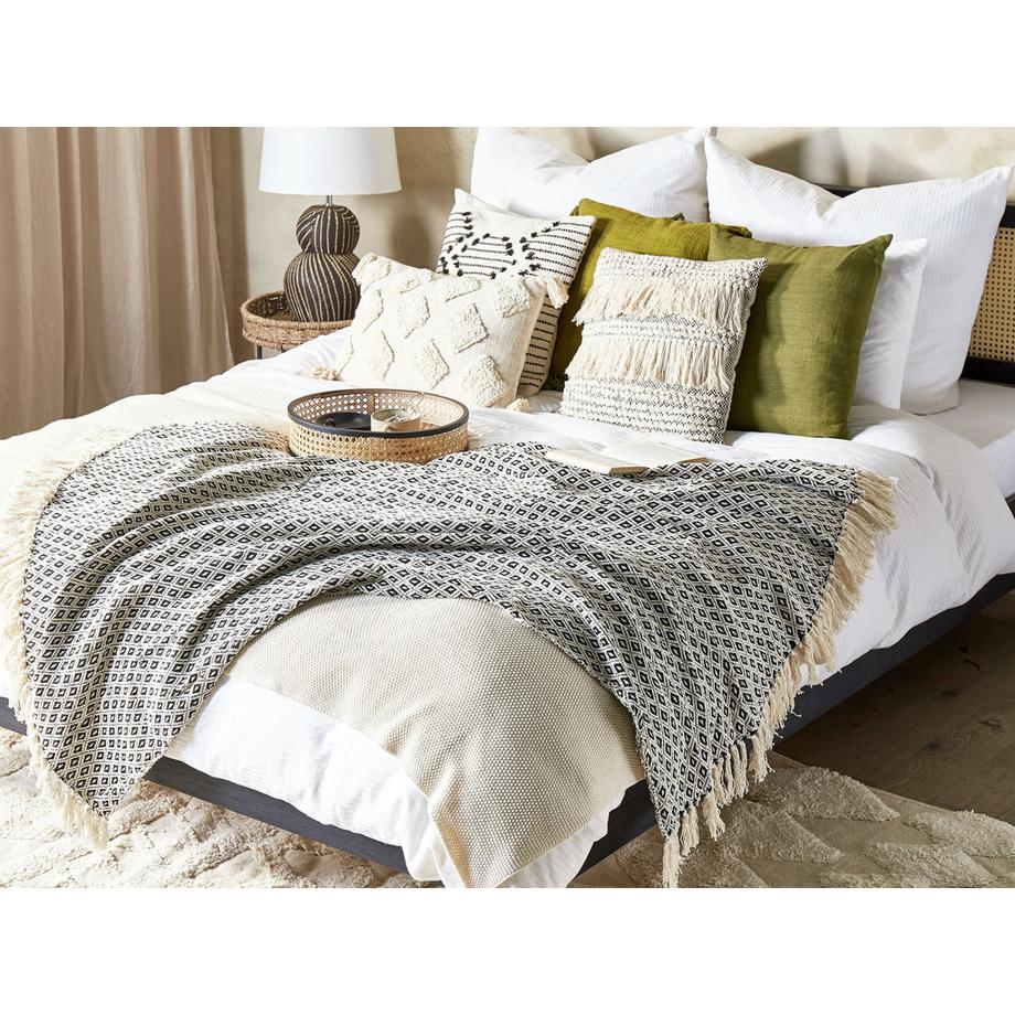 Beliani Chyama Klassische Baumwoll Kuscheldecke  