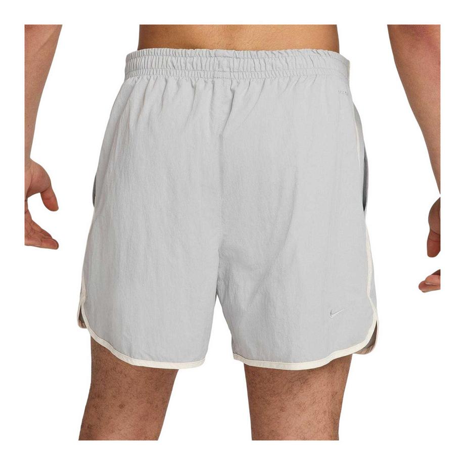 NIKE Heritage Laufshorts  