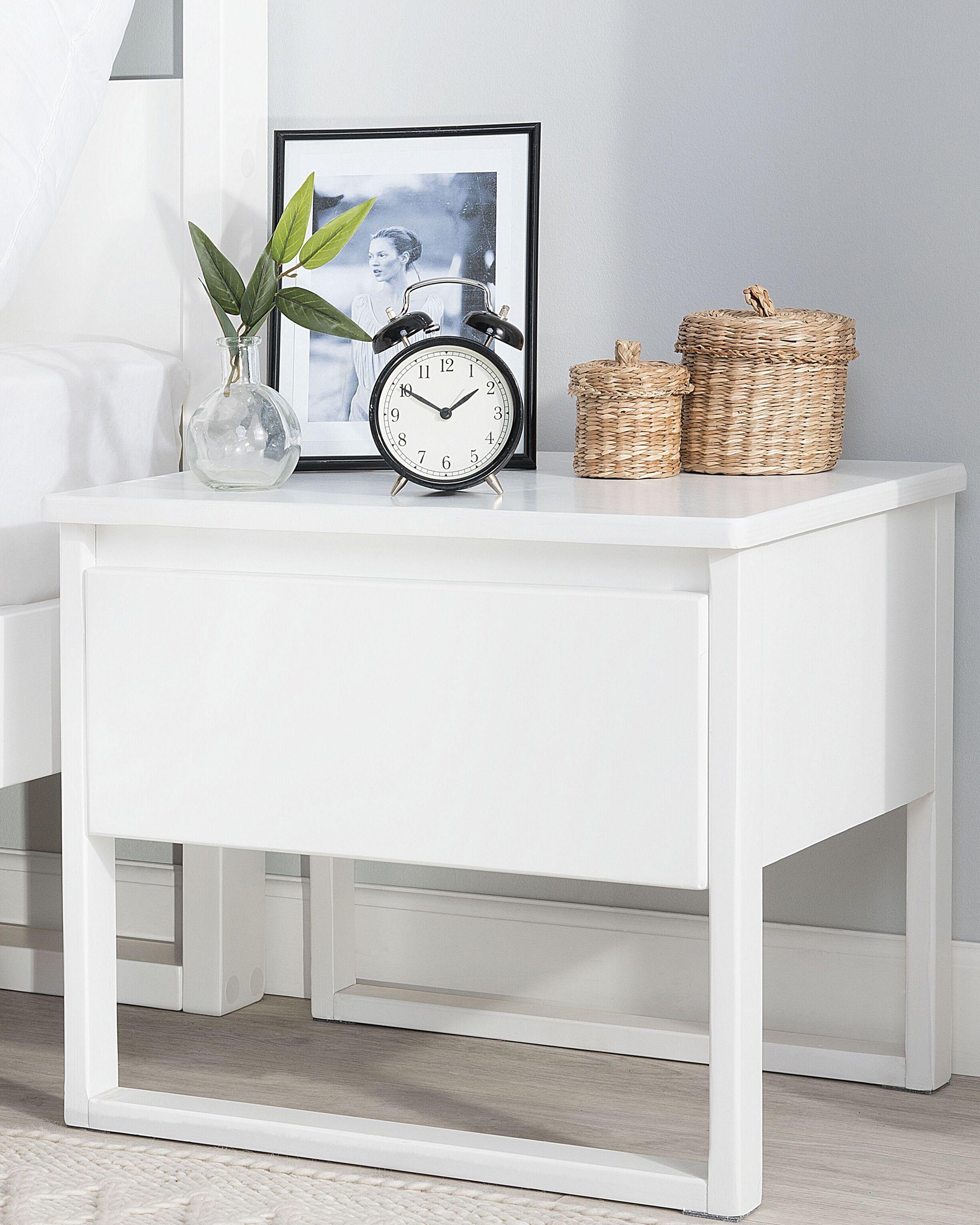 Beliani Comodino 1 cassetto en Legno di pino Moderno GIULIA  