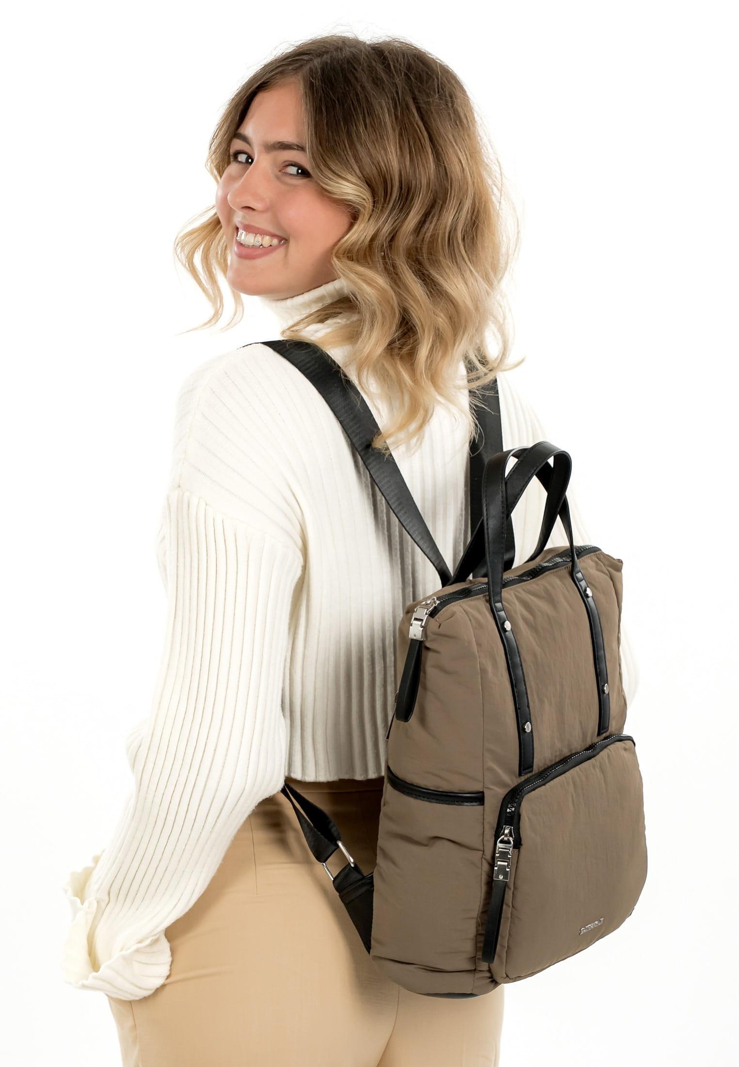 Emily & Noah E&N Hazel Zaino  