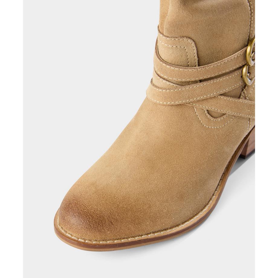 Joe Browns Locker geschnittene Stiefel aus Veloursleder  