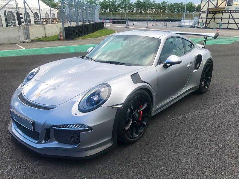 Smartbox  2 tours au volant d'une Porsche 991 GT3 RS sur le circuit de l'Anneau du Rhin - Coffret Cadeau 