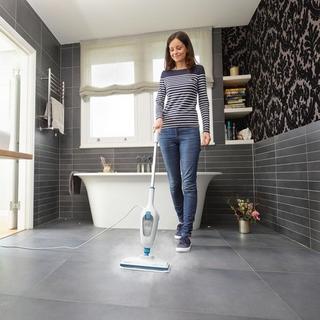 BLACK+DECKER Dampfreiniger 10in1 1300 Watt, 180° drehbarer Fuss  