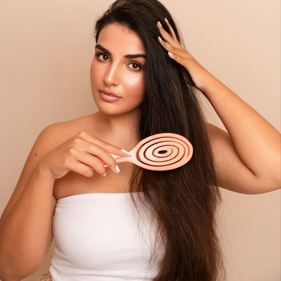 VBEAUTY  BIO Detangler aus Stroh Travelsize – Coral 