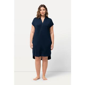 Chemise de nuit oversize, décolleté en V, manches courtes et col de chemise