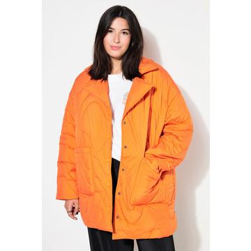 Giacca dal taglio morbido con trapuntatura a onde, revers e spacchetti laterali