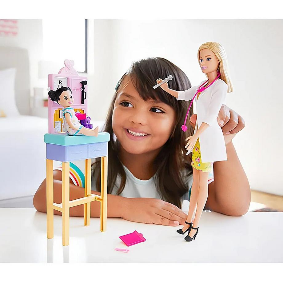 Barbie  Karrieren Kinderärztin mit Kleinkind Blond 