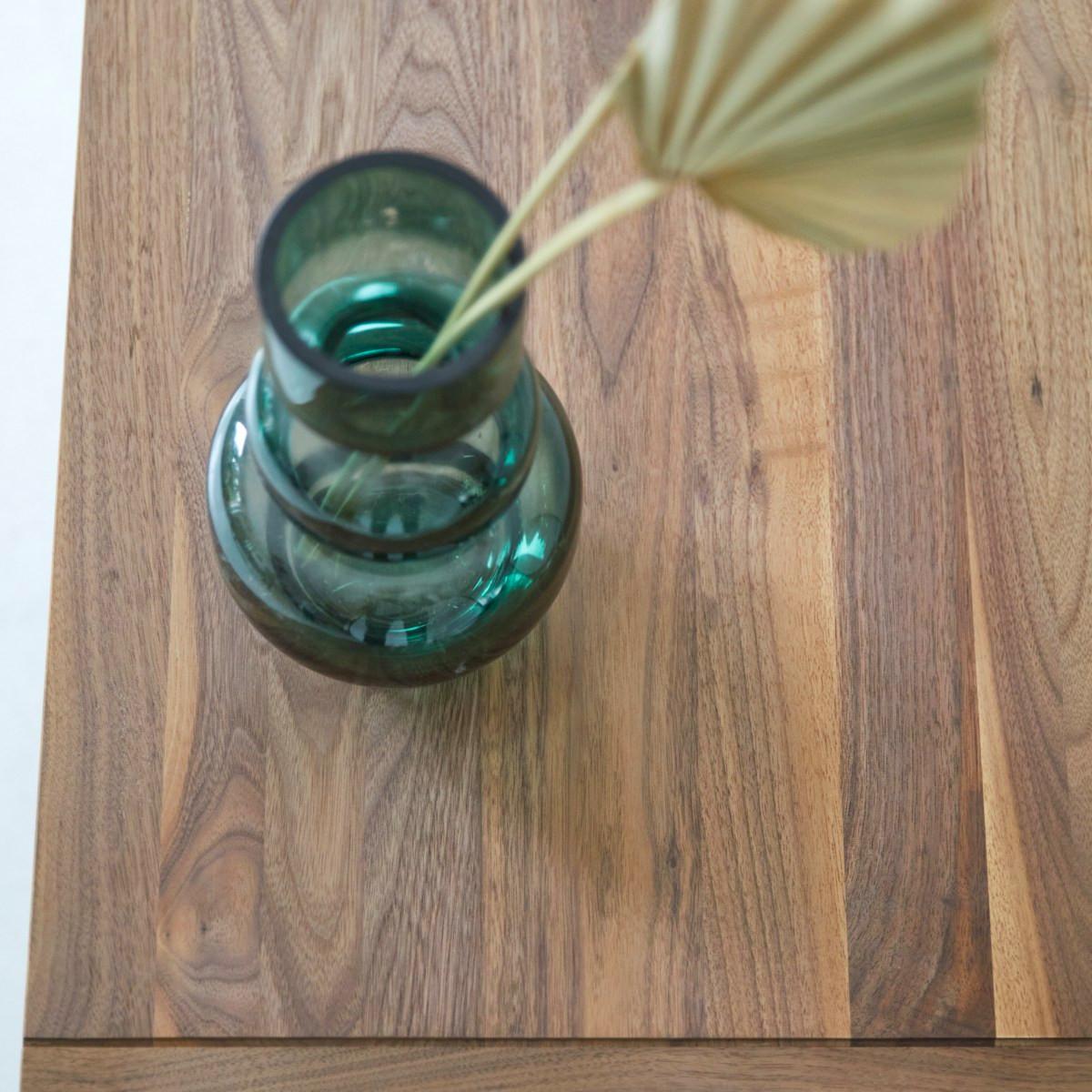 Tikamoon Meuble TV en noyer massif 140 cm Jonàk  