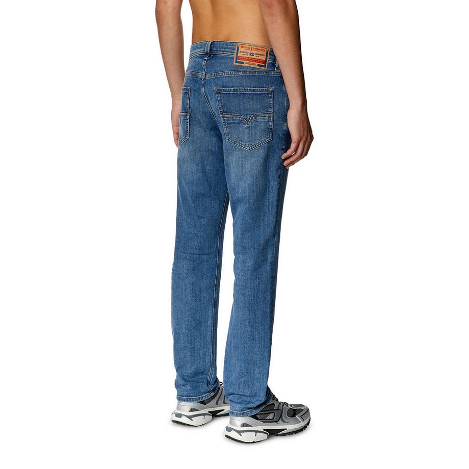 DIESEL 1986 Larkee Beex Tapered Fit Jeans  