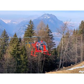 Smartbox  50-minütiger Helikopterflug von Lodrino nach Clariden mit Aperitif auf dem Gletscher - Geschenkbox 