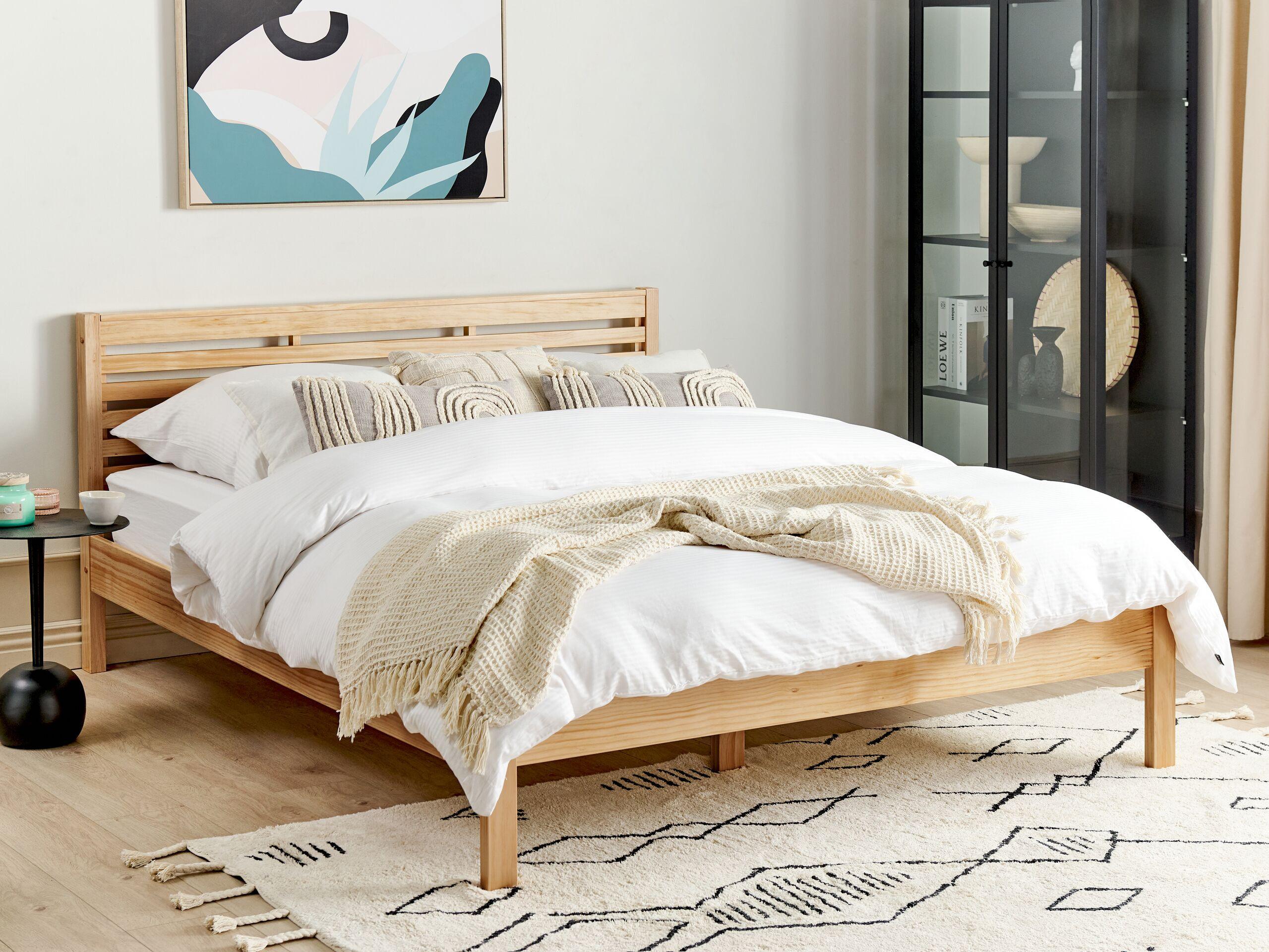 Beliani Letto con rete a doghe en Legno di pino Scandinavo CARNAC  