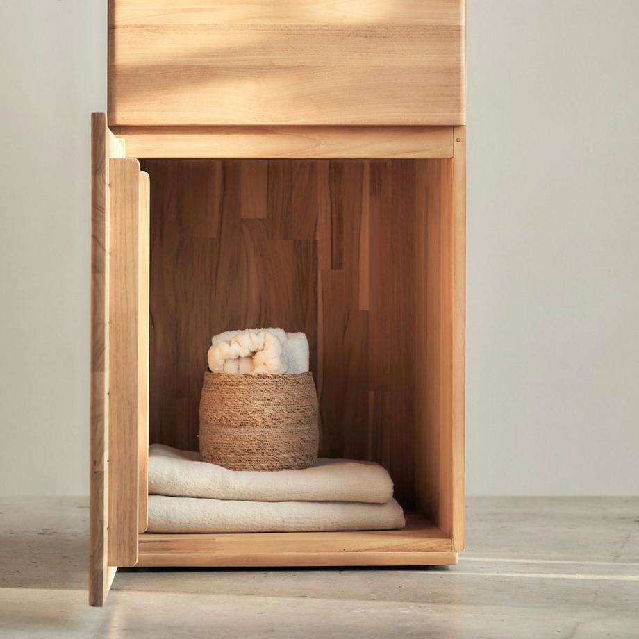 Tikamoon Hochschrank Nino aus massivem Teakholz  