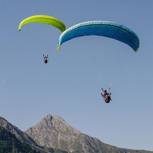 Image of Gleitschirmflug Region Gstaad (1 Person) Unisex