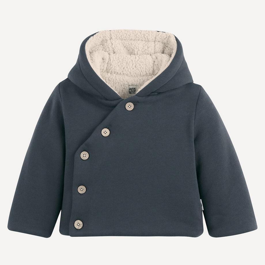 Jacke mit fester Kapuze