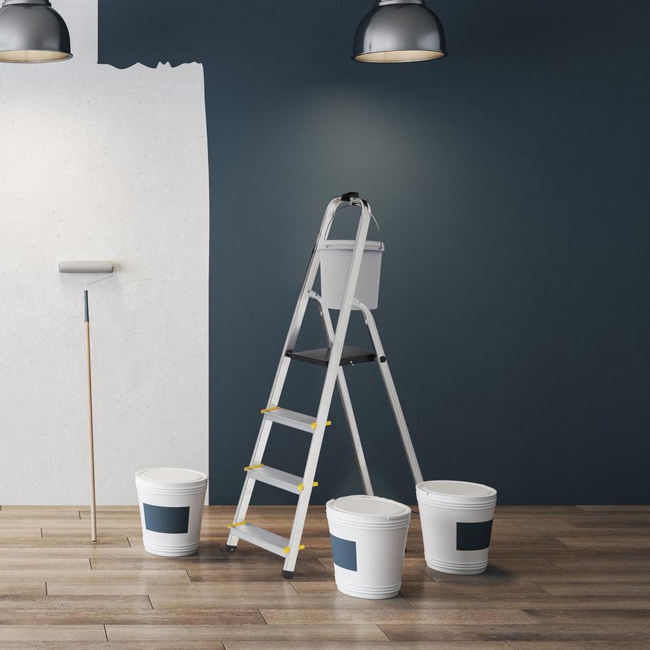 B2X  Escabeau pliant avec poignée de support 