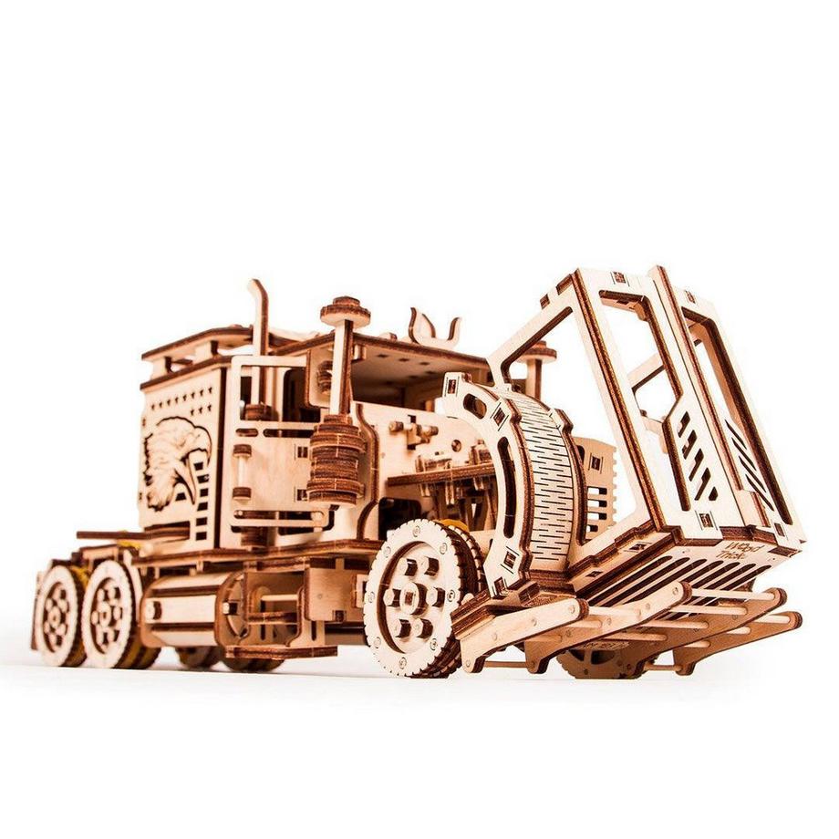 Wood Trick  Bausatz LKW-Sattelschlepper (485Teile) 