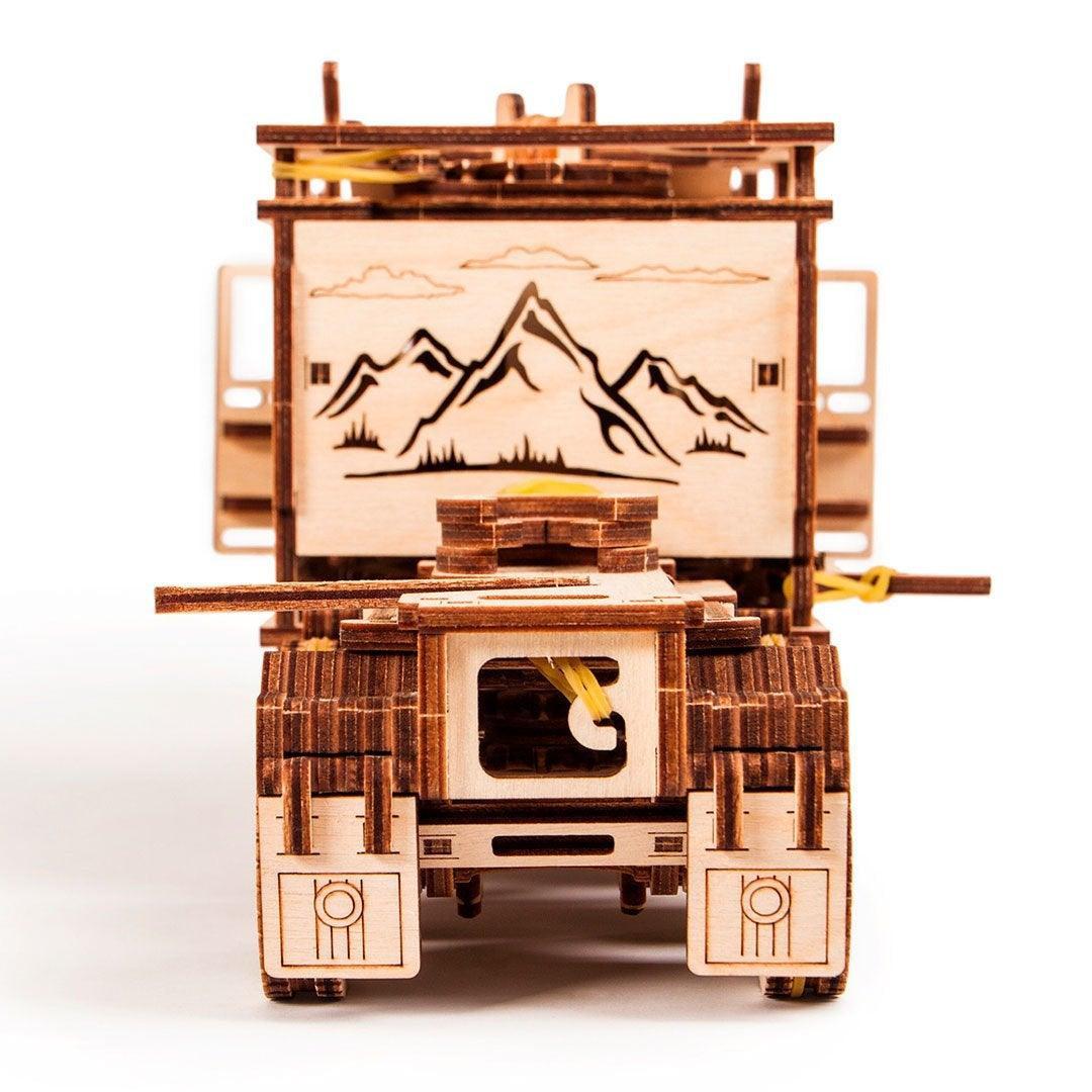 Wood Trick  Bausatz LKW-Sattelschlepper (485Teile) 