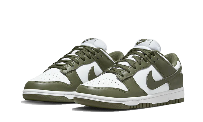 NIKE  Dunk Low Medium Olive 