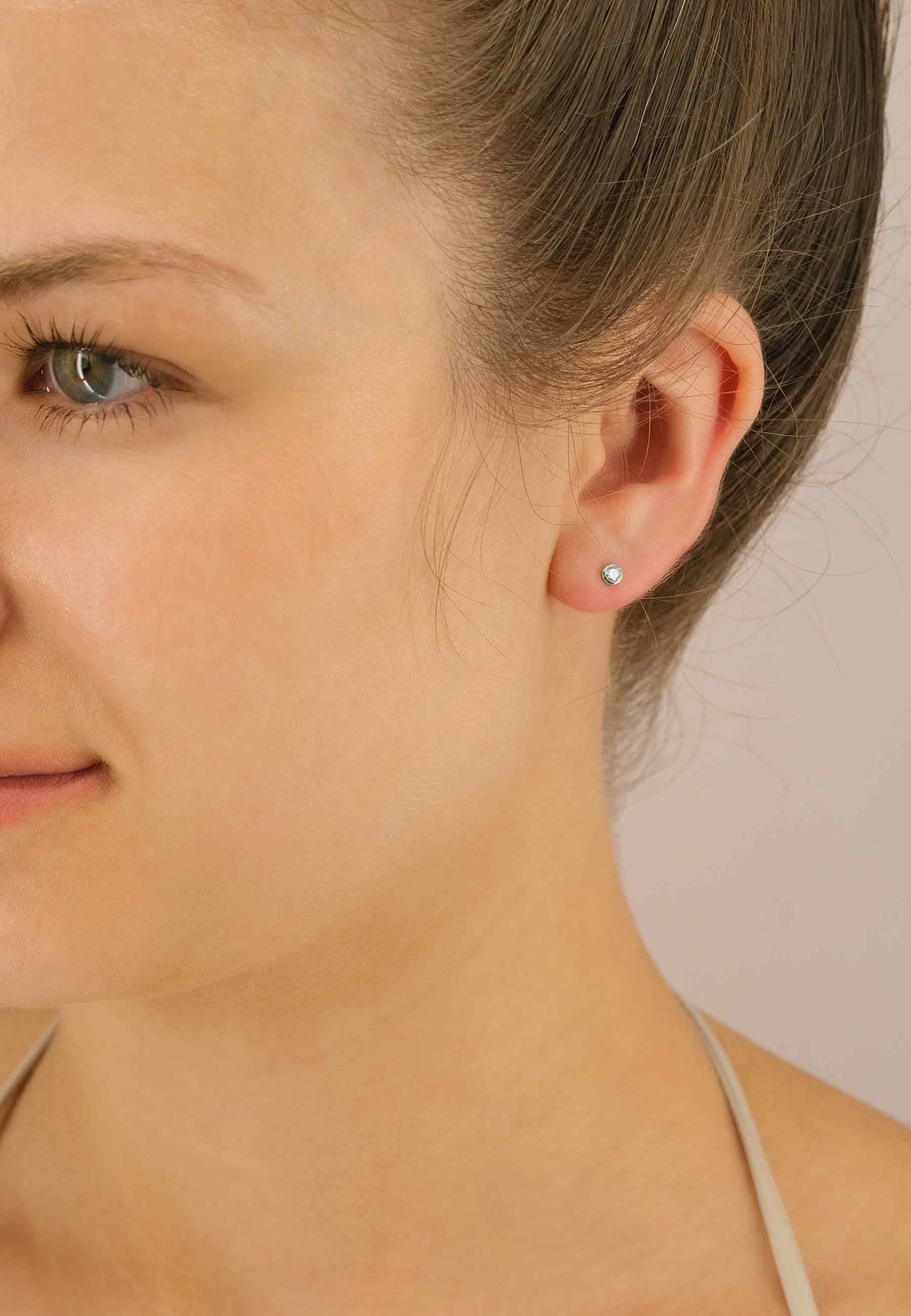 MUAU Schmuck  Solitär Ohrstecker Zargen-Fassung Weissgold 750 Brillanten 0.16ct. 5mm 