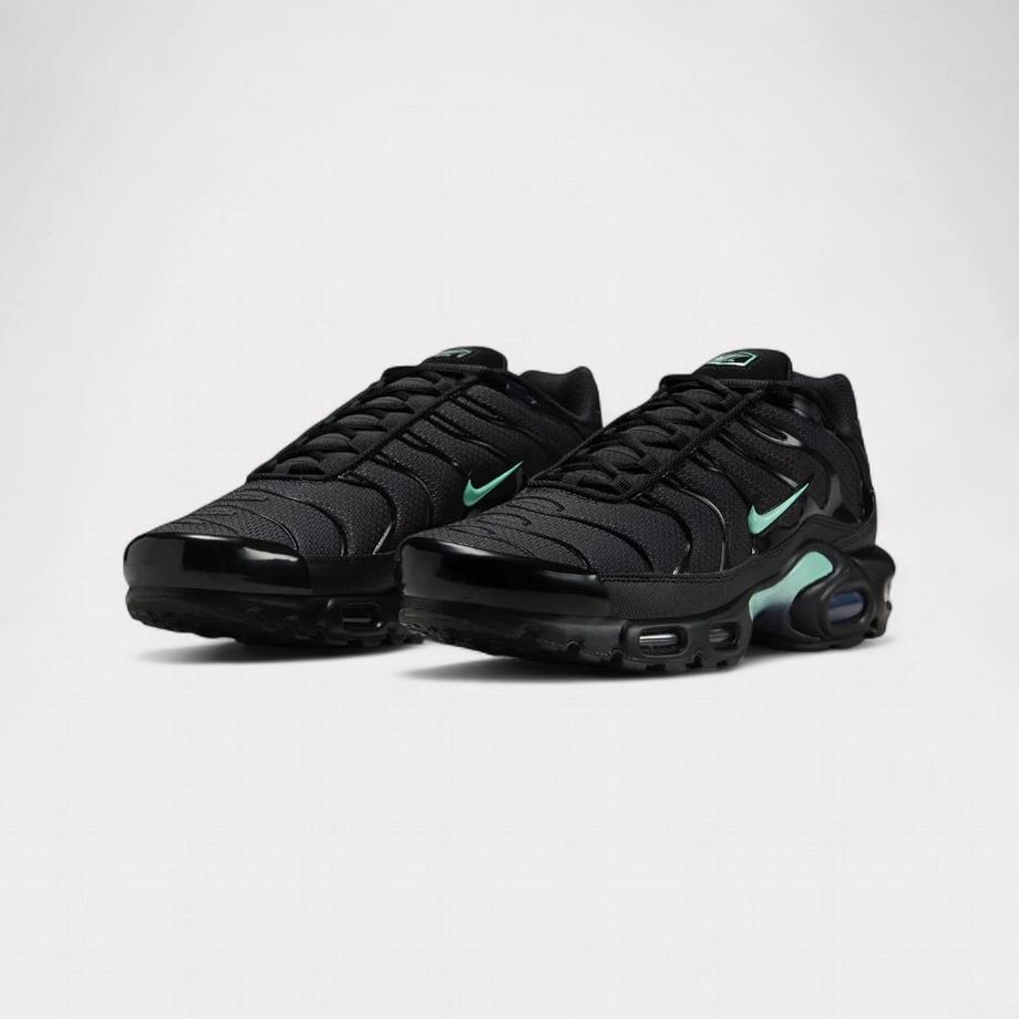 NIKE Air Max Plus Sneakers  