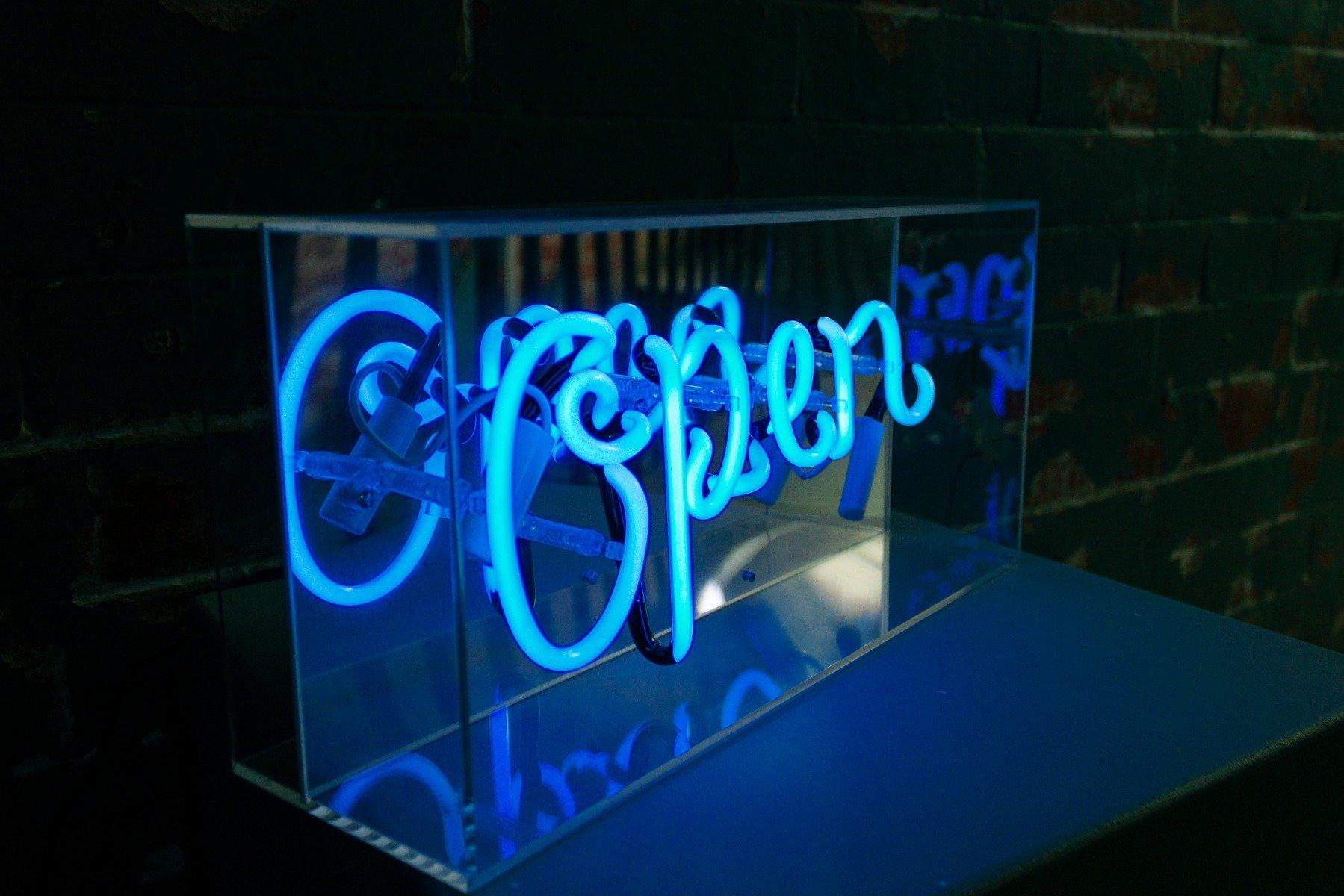 Locomocean Acryl-Box Neon - OPEN  