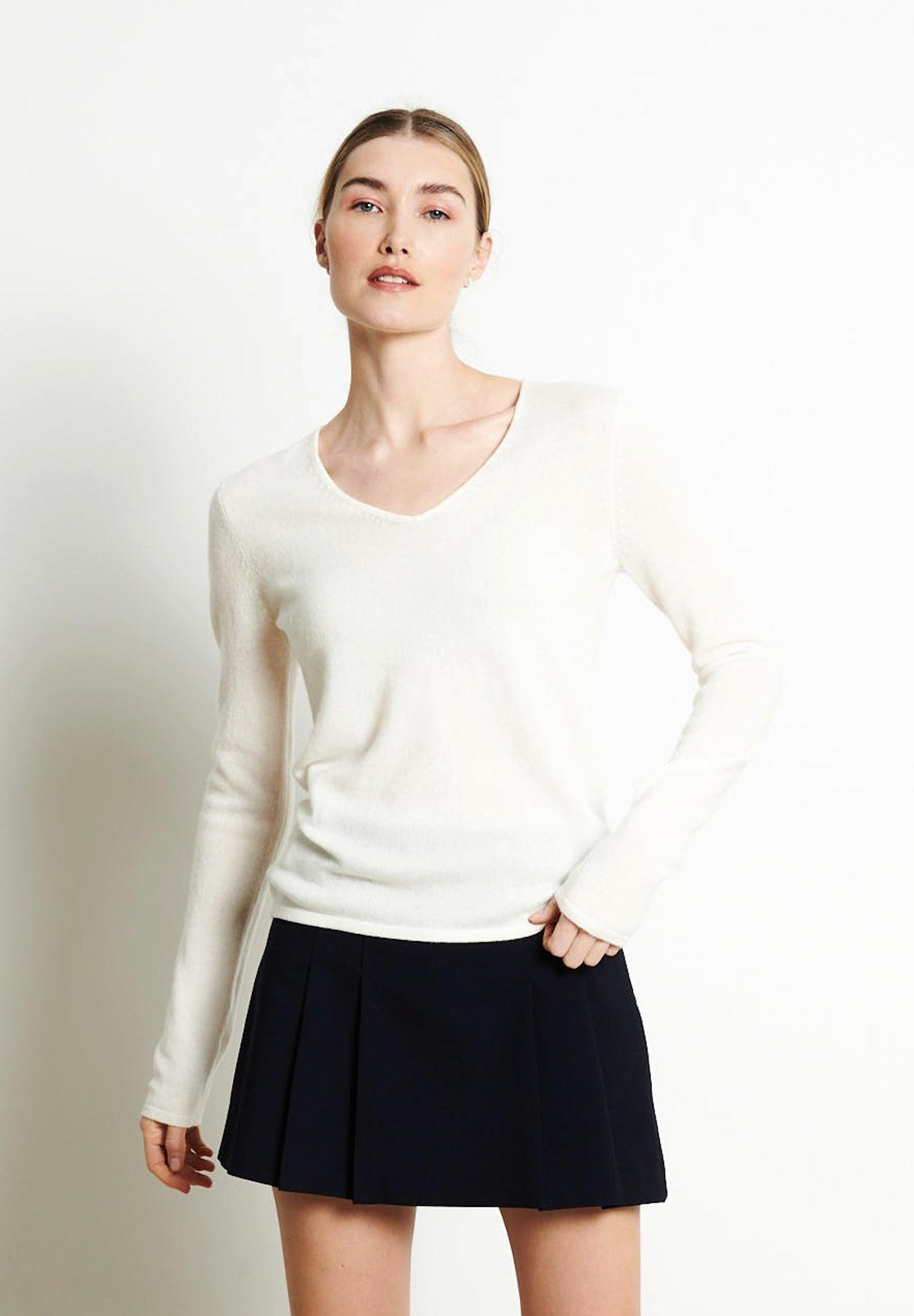 Studio Cashmere8  Maglione con scollo a V LILLY 2 - 100% cashmere 