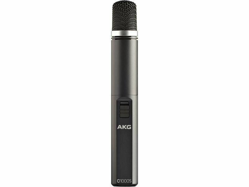 AKG  AKG 