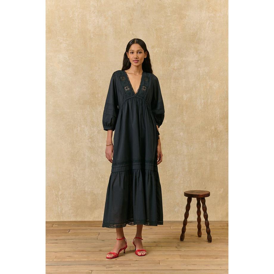 Robe longue à manches 3/4 brodée